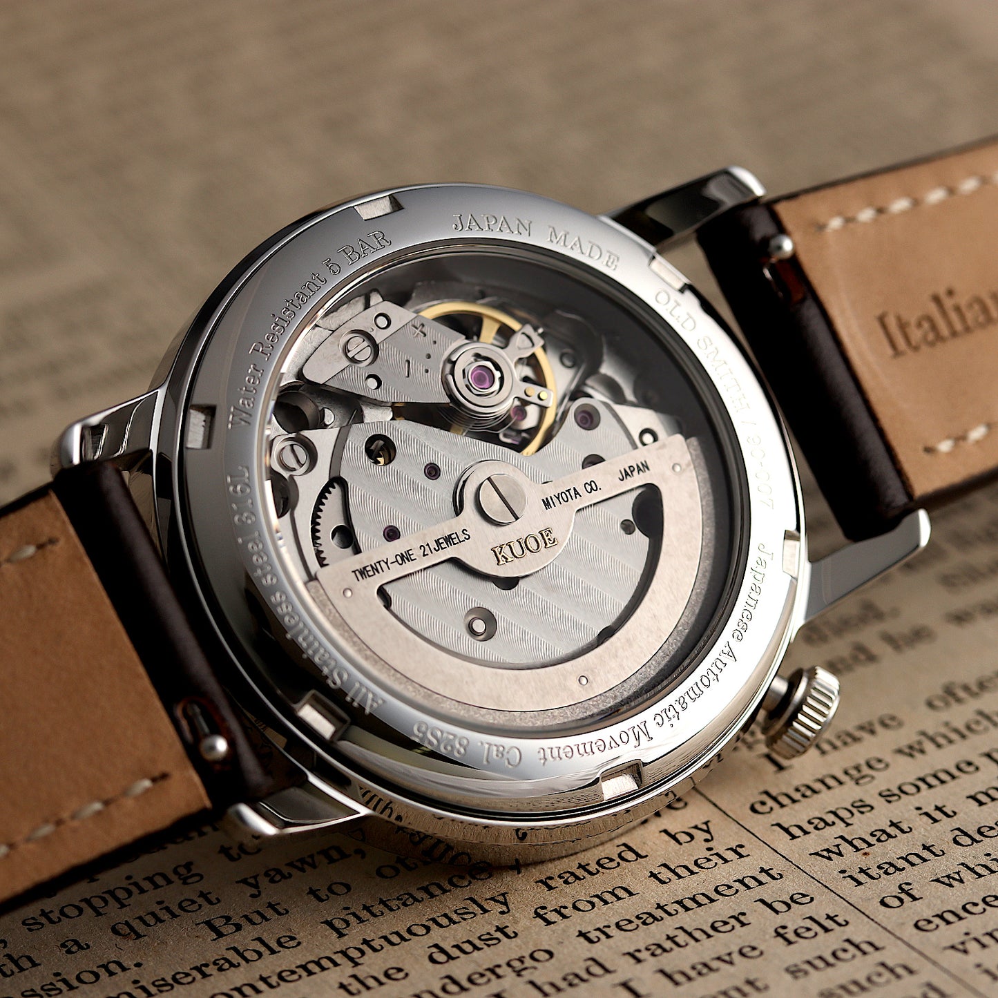 Old Smith 90-007 | Silver with Black Dial - Perennis