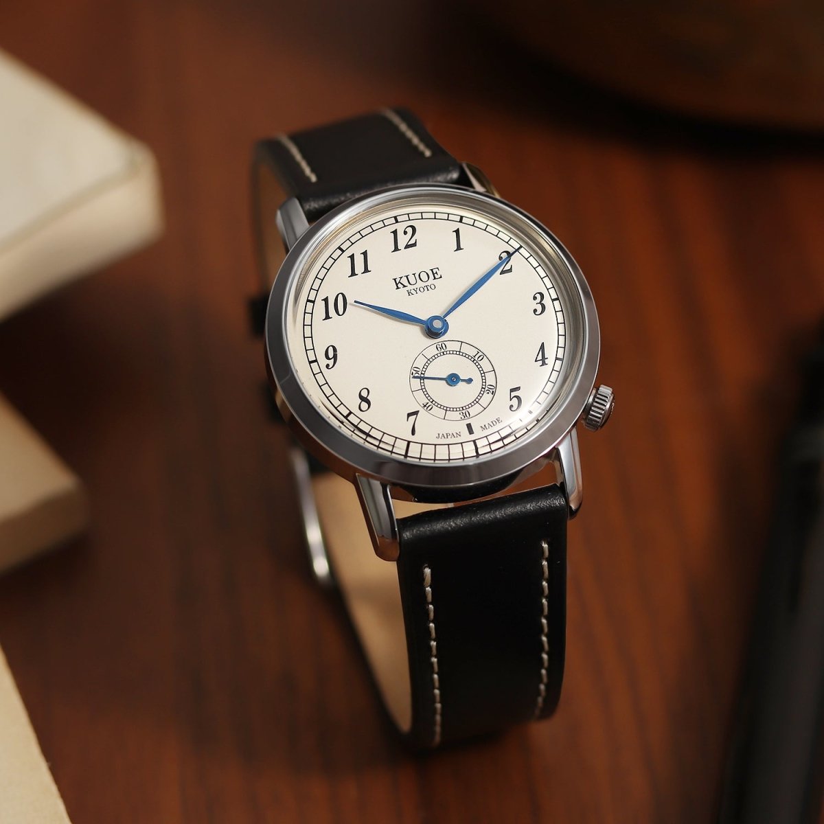 Old Smith 90-007 | Silver with Blue Hands - Perennis