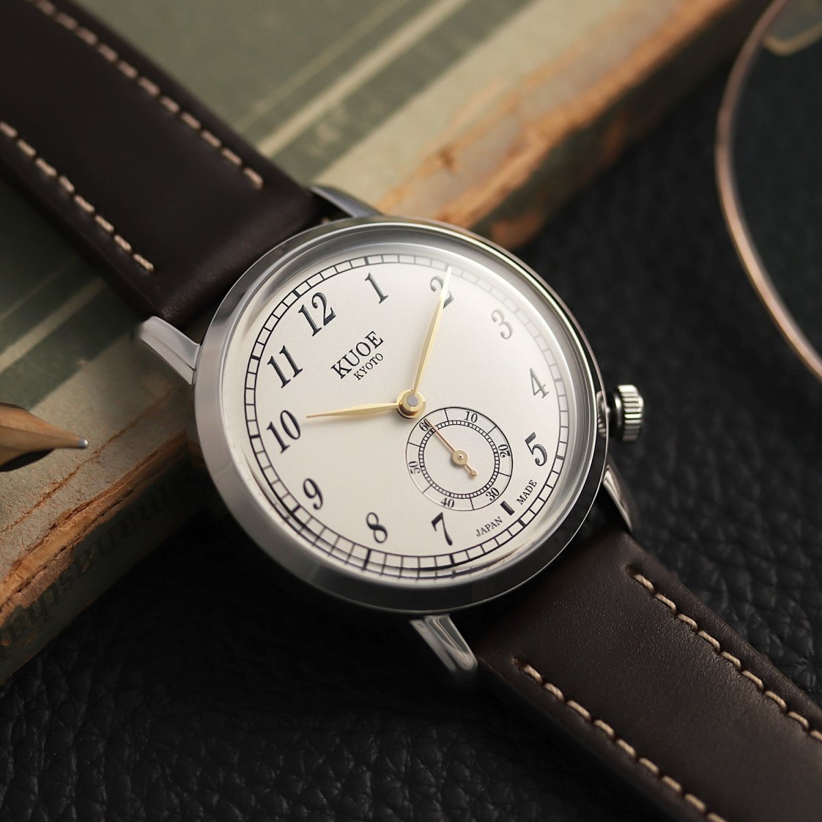 Old Smith 90-007 | Silver with Gold Hands - Perennis