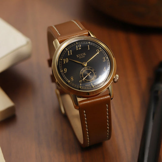 Old Smith 90-007 | Gold with Black Dial - Perennis
